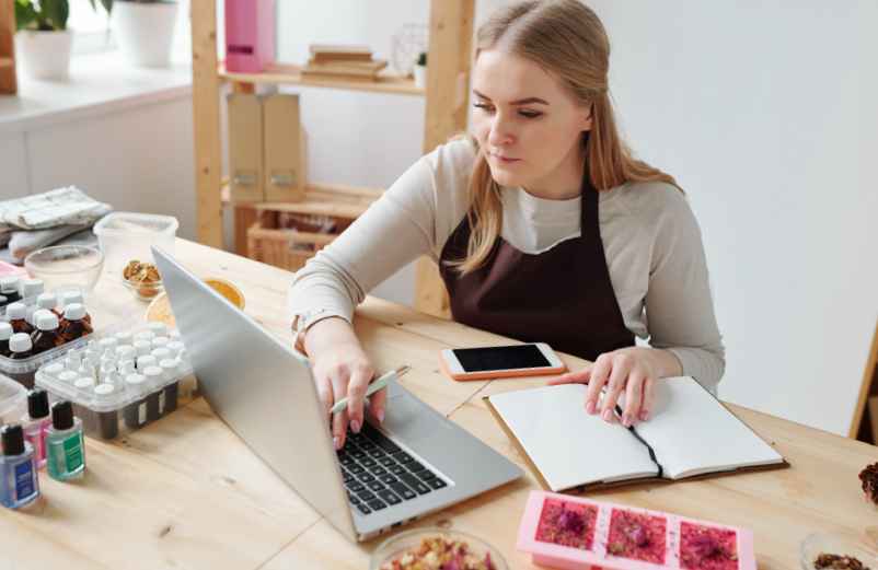 Définir le périmètre exact de votre activité en ligne-Plateforme C